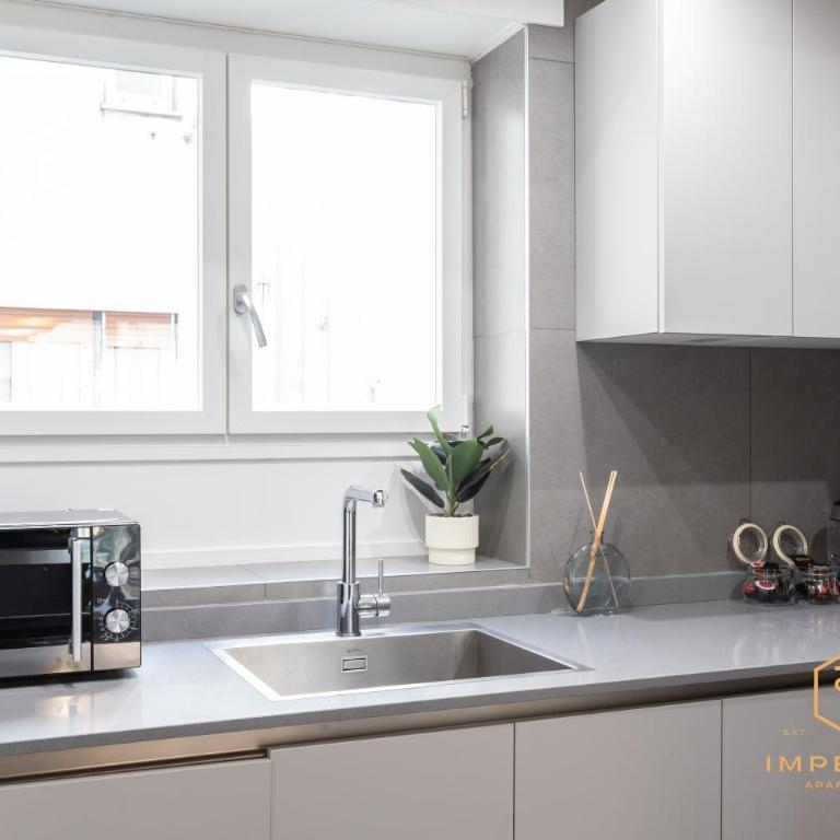 Tiburtina Flat - Skyline View, 500mt to Tiburtina Station, Luxury Design - Appartamento con 2 Camere da Letto - 17