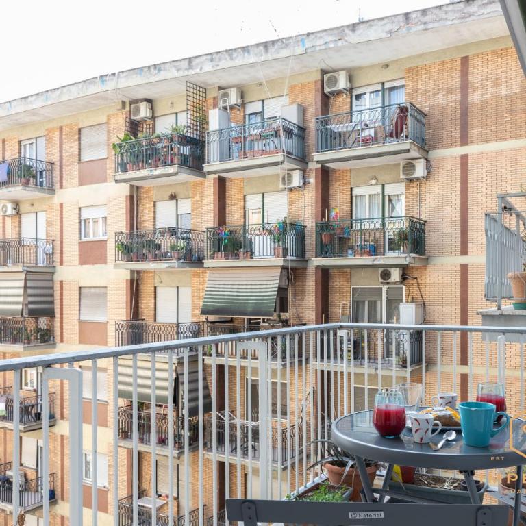 Tiburtina Flat - Skyline View, 500mt to Tiburtina Station, Luxury Design - Appartamento con 2 Camere da Letto - 28