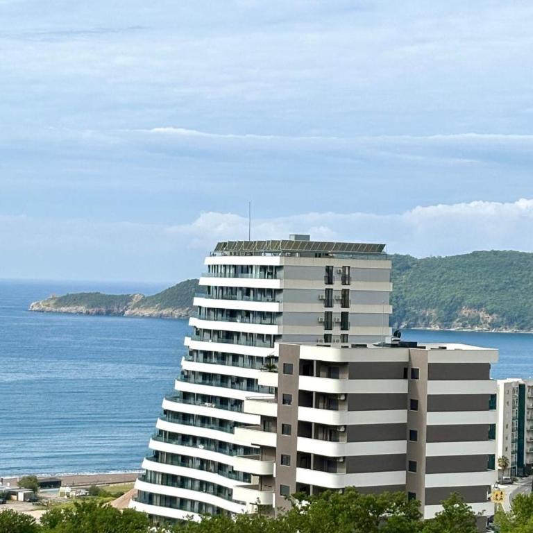 New apartment in Becici - One-Bedroom Apartment with Balcony - 1