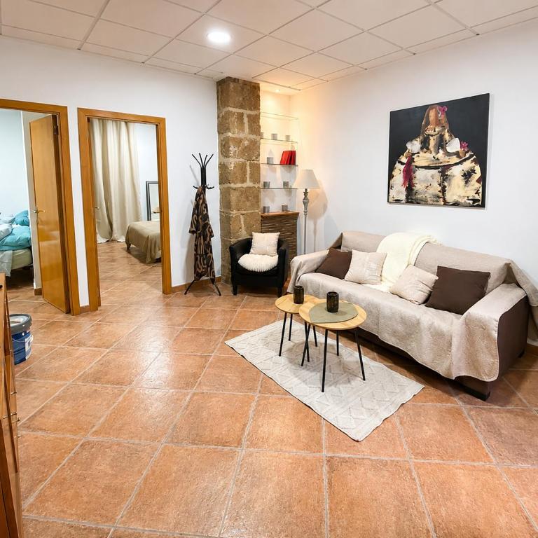 Apartamento Cor en el corazón de Dénia, a pasos del puerto y la playa by Family Homes Rentals - Apartamento de 2 dormitorios con vistas a la ciudad - 1
