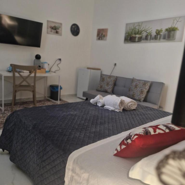 Dolce Giò A - Camera Matrimoniale con Letto Supplementare - 2