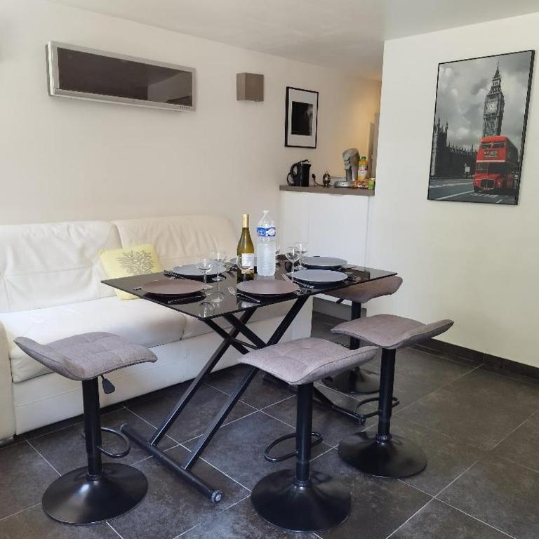 Cannes Guest House - Apartment mit 3 Schlafzimmern - 15