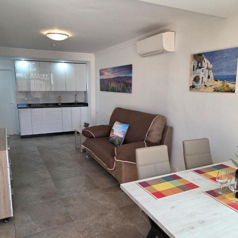 Calle Doctor Ferrán 10 Bajo Nerja - Apartamento de 1 dormitorio - 4