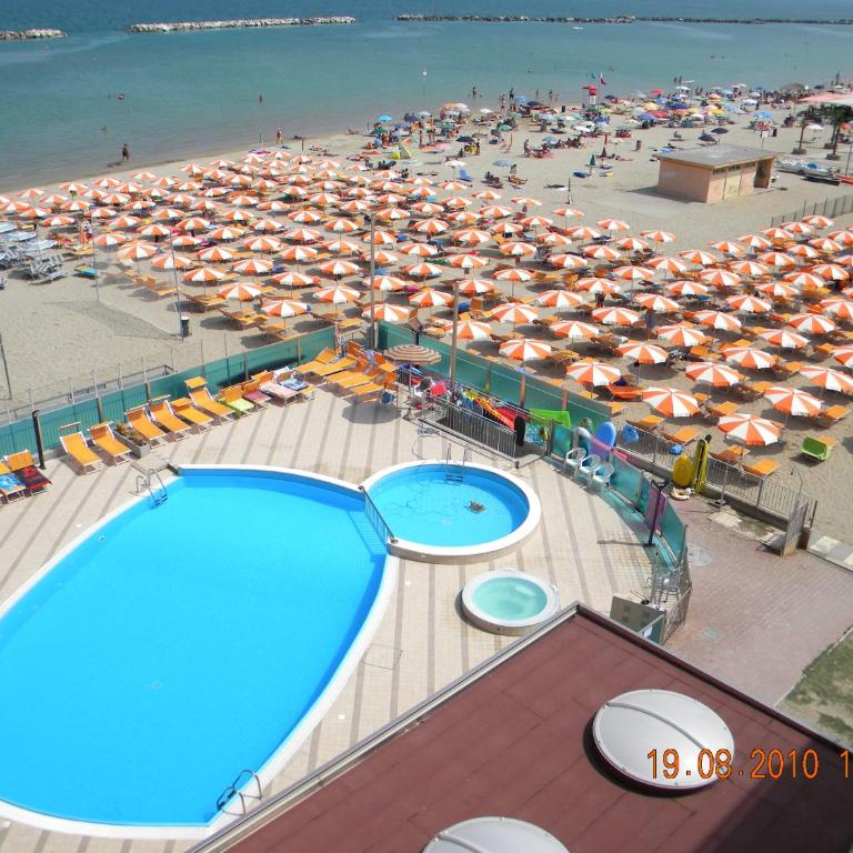 Hotel Adria Beach Club - Camera Tripla - 2
