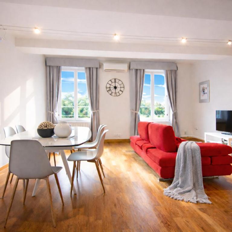 Dimora Alfea Lucca - 2 Camere, 2 Bagni, Parcheggio Privato, 5 Ospiti - Appartamento con 2 Camere da Letto - 9