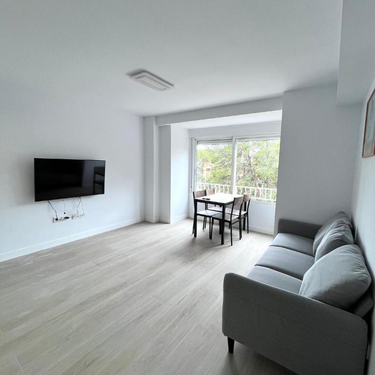 Apartamentos Luna Smart Alicante - Two-Bedroom Apartment - 7