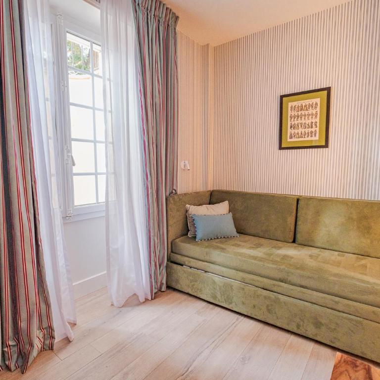 Hôtel Le Saint Christophe - Suite Junior - Vue sur Jardin - 3