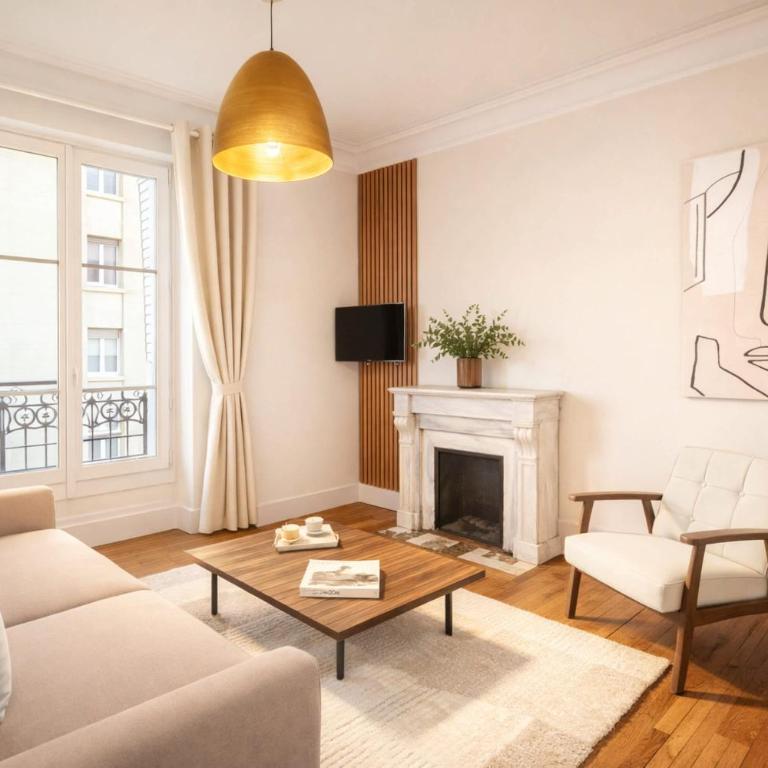 Eiffel Tower - Premium family flat with lift - Appartement - 25