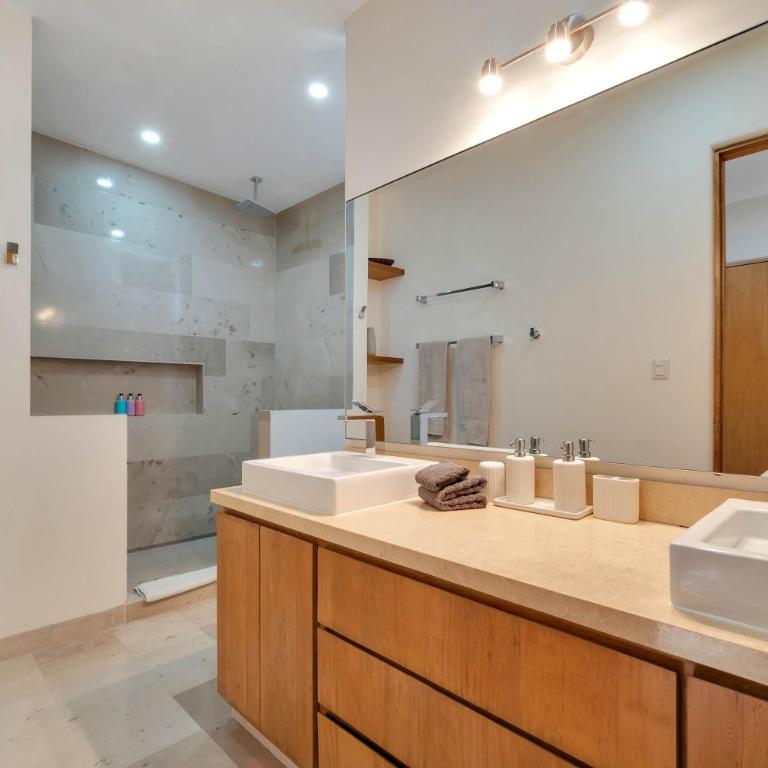 Stunning & Beautiful House with Private Pool - Casa - 26