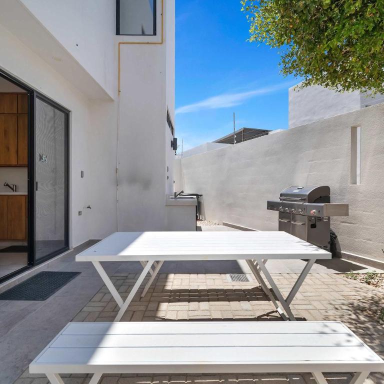 Stunning & Beautiful House with Private Pool - Casa - 29