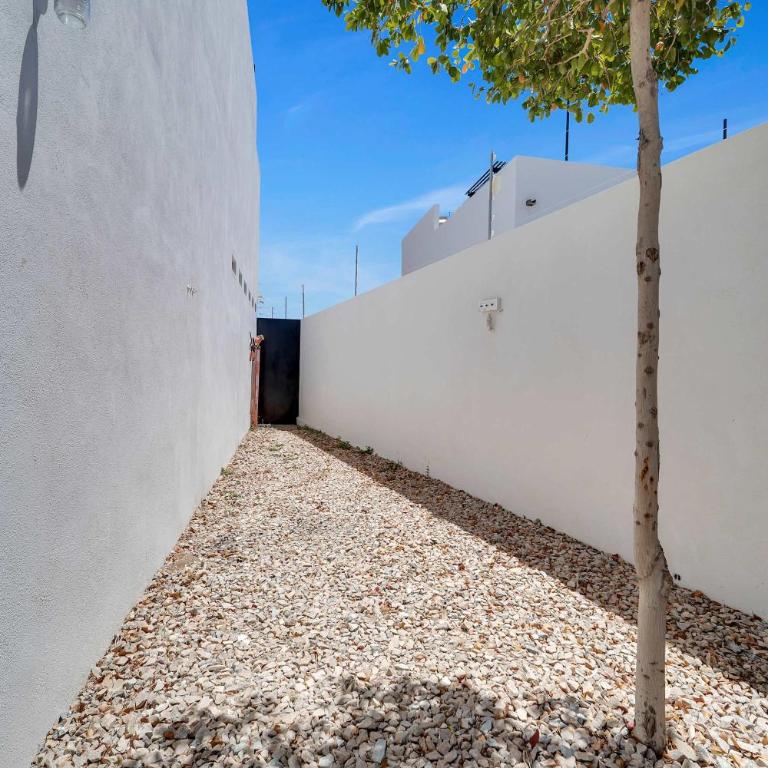 Stunning & Beautiful House with Private Pool - Casa - 39