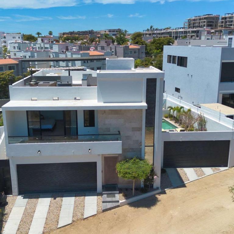 Stunning & Beautiful House with Private Pool - Casa - 47
