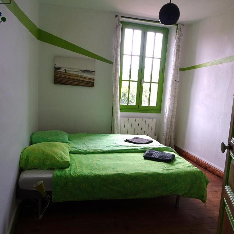 h2oholidays surf hostel - Chambre Double ou Lits Jumeaux - Vue sur Ville - 4