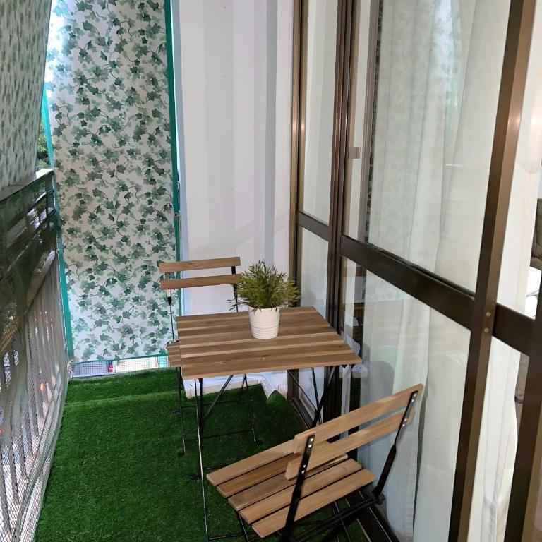 Mara Urban Stay - Martiricos Málaga - Three-Bedroom Apartment with Balcony - 3
