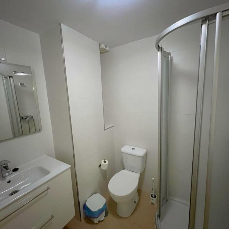 Mara Urban Stay - Martiricos Málaga - Three-Bedroom Apartment with Balcony - 13