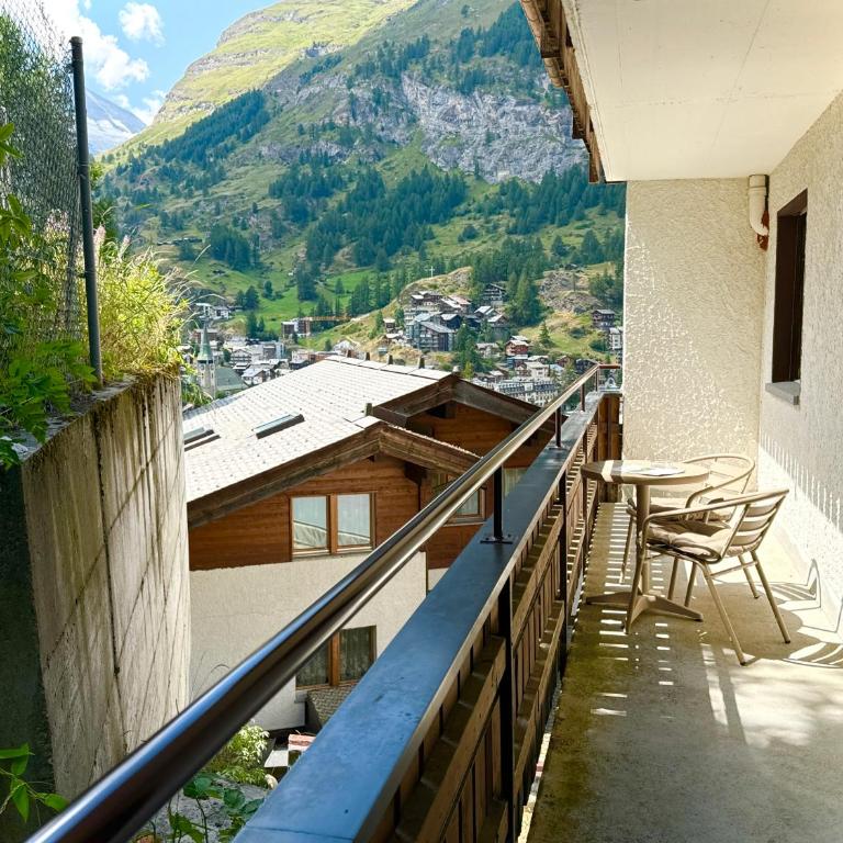 Hotel Alpenroyal - Standard Doppelzimmer mit Balkon oder Terrasse im Erdgeschoss - 1