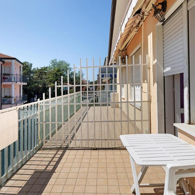 Erikbeach Trilo - Appartamento Deluxe con 2 Camere da Letto e Balcone - 6