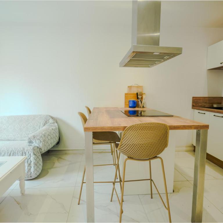 Quiet Line Coliving - Chambre dans T4 de 68m2 - Jusqu'à 2 personnes - Wifi Fibre -Gare à 15 min - GEM à 2 min - Doppelzimmer - 8