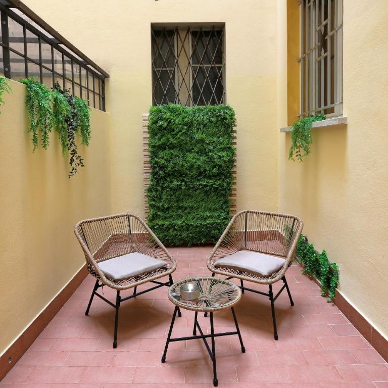 Loft Two Towers Historic Center - 2 BR 2BA - Patio - Two-Bedroom Apartment - 1