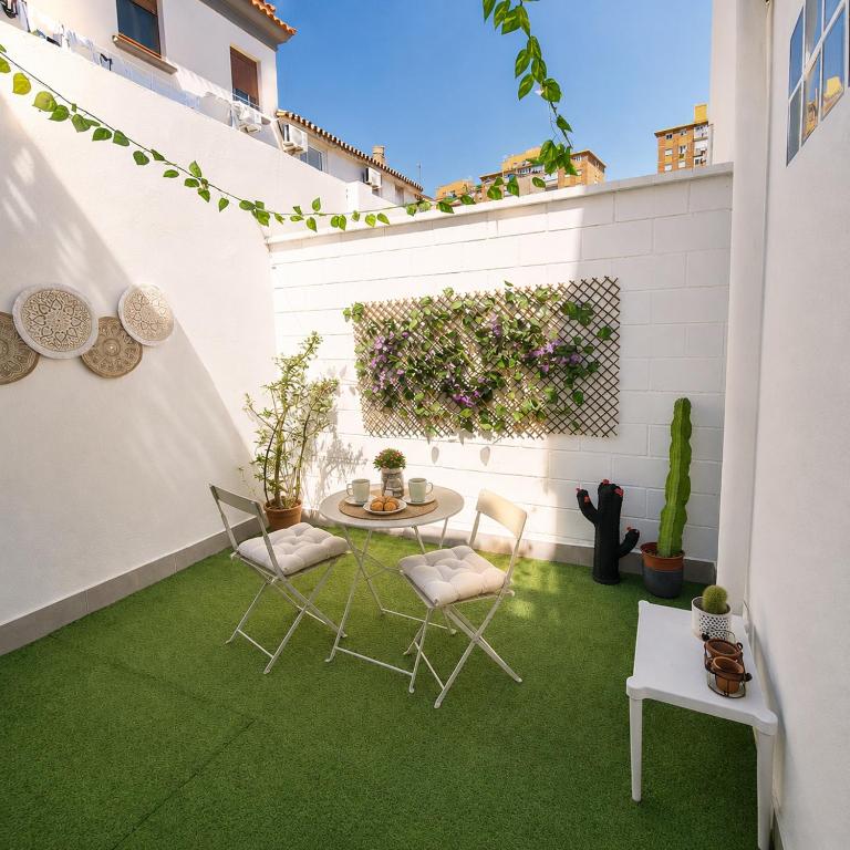 Casa Huelin - Apartamento y Loft, Playa 200m, Patio Privado, Centro Málaga - Loft - 15