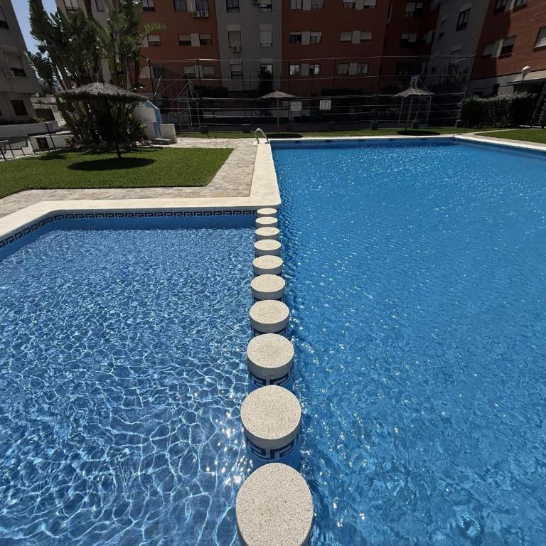 Apartamento Zen 2 habitaciones con Piscina y Parking by Turihome - Two-Bedroom Apartment with Pool View - 23