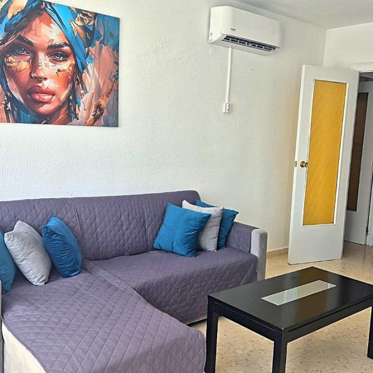 Cozy two bedroom near strip in Benidorm - Two-Bedroom Apartment - 2