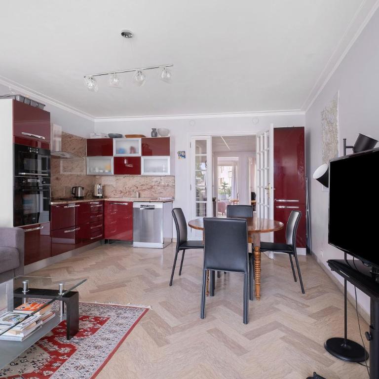 Juan les pins centre Le France 3 P - Appartement 2 Chambres Deluxe - Vue sur Océan - 4