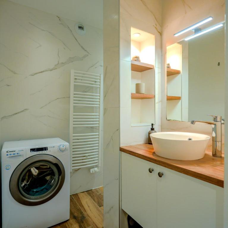 Quiet Line Coliving - Chambre dans T4 de 68m2 - Jusqu'à 2 personnes - Wifi Fibre -Gare à 15 min - GEM à 2 min - Doppelzimmer - 3