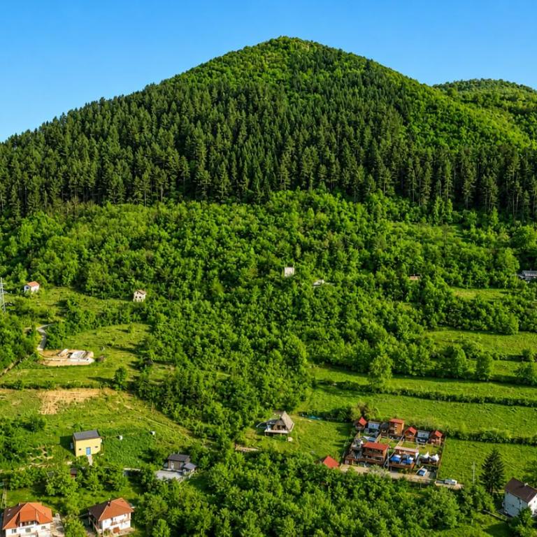 Bosnian Pyramid Glamping - Standardni Bungalov - 5