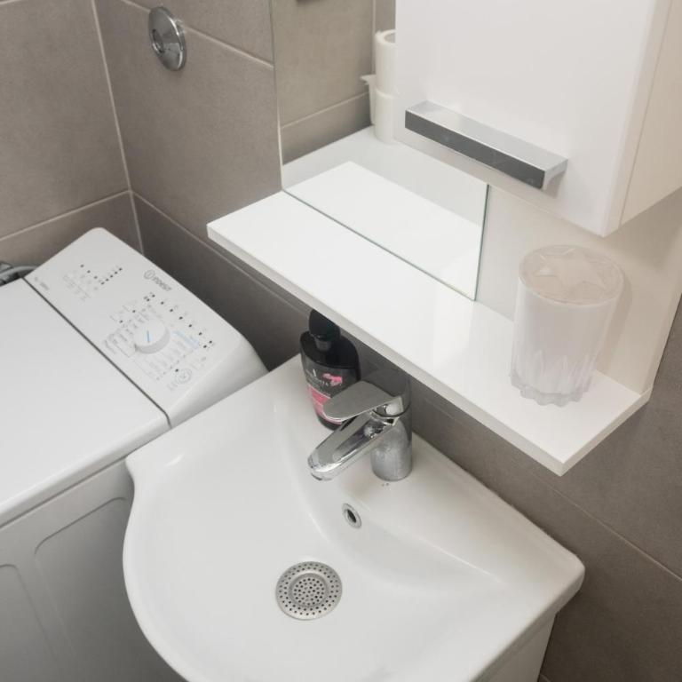 Ali-pasha luxury apartment, free parking garage - One-Bedroom Apartment - 6