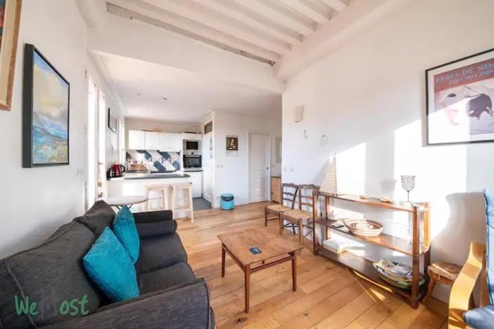 WeHost - Rivet - Vue panoramique sur Fourvière – Balcon & Parking - Appartement Standard - 1