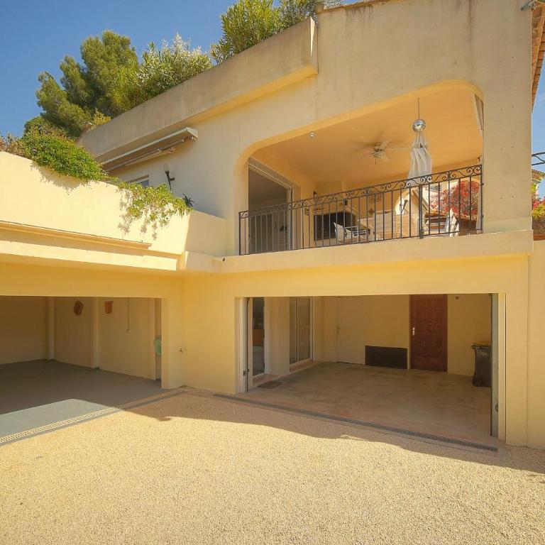 FRGK Villa Claude Juan-les-Pins Luxury Stay with Pool & Ultra-Fast Wi-Fi - Villa - Vue sur Mer - 5