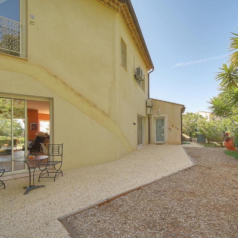 FRGK Villa Claude Juan-les-Pins Luxury Stay with Pool & Ultra-Fast Wi-Fi - Villa - Vue sur Mer - 36