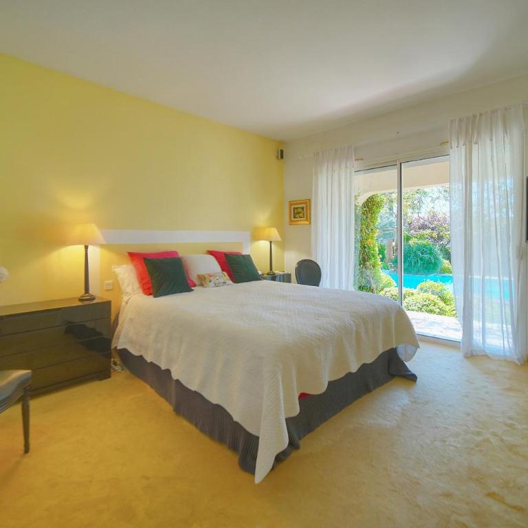 FRGK Villa Claude Juan-les-Pins Luxury Stay with Pool & Ultra-Fast Wi-Fi - Villa - Vue sur Mer - 56