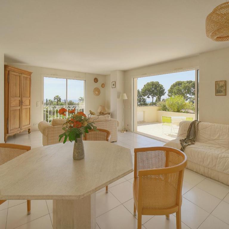 FRGK Villa Claude Juan-les-Pins Luxury Stay with Pool & Ultra-Fast Wi-Fi - Villa - Vue sur Mer - 72