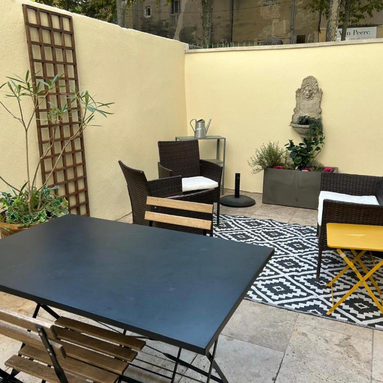 App Terrasse - St-Rémy Conciergerie Maurin - Appartement 1 Chambre - 3