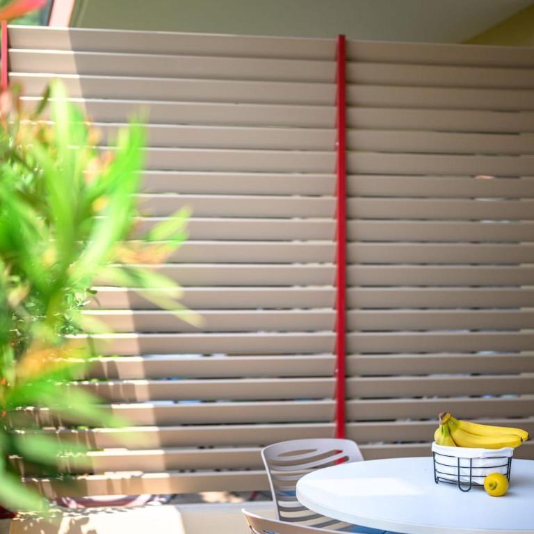 Quiet studio in new residence with pool & AC - Studio avec Balcon - 10
