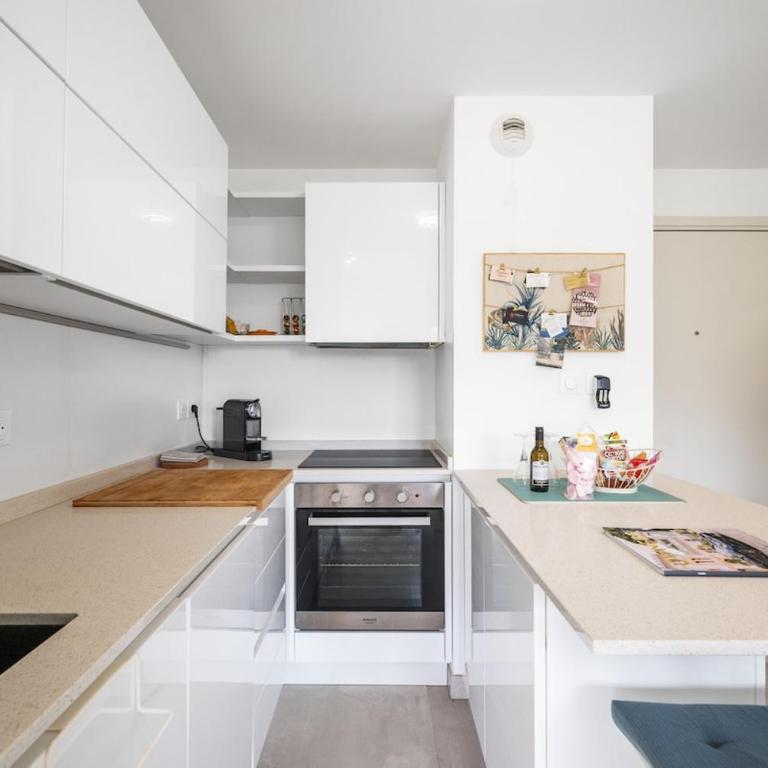 Quiet studio in new residence with pool & AC - Studio avec Balcon - 15