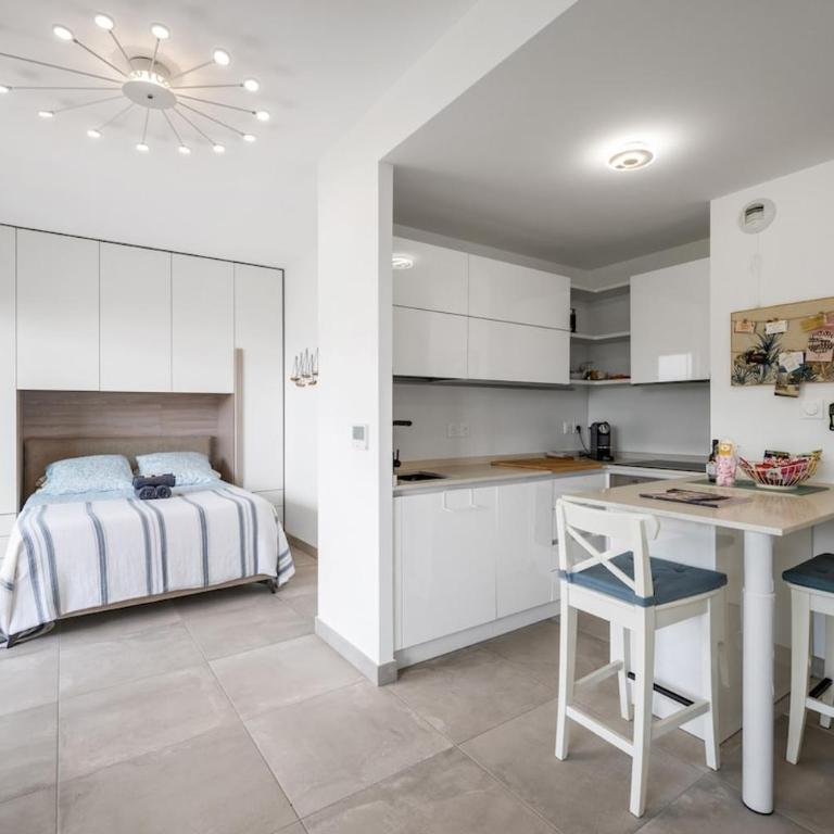 Quiet studio in new residence with pool & AC - Studio avec Balcon - 22