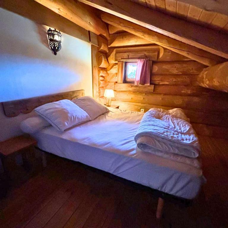 CHALET INDIVIDUEL 4 * EN RONDINS SUR PYRENEES 2000 - Maison 3 Chambres - 7