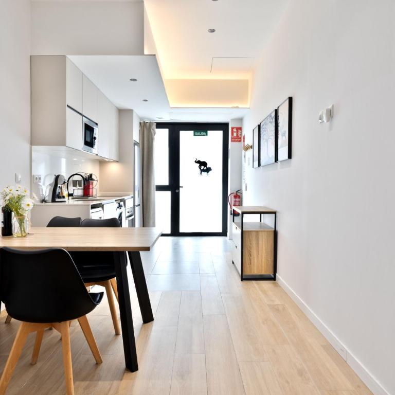 León - Central Apt - Turia Park by Río Turia Apartments - One-Bedroom Apartment - 7