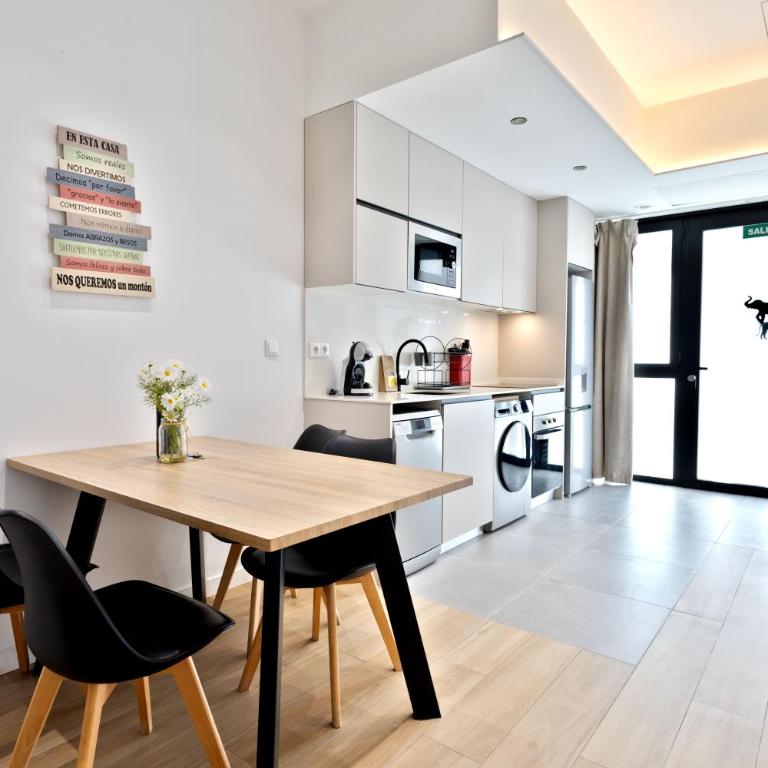 León - Central Apt - Turia Park by Río Turia Apartments - One-Bedroom Apartment - 16