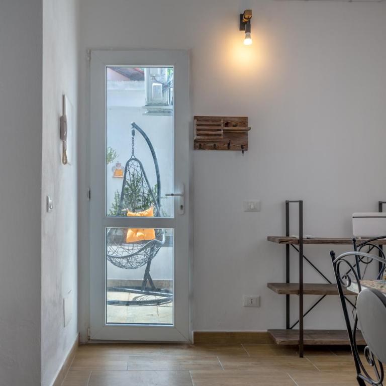 A Casa di Mary - Appartamento con 2 Camere da Letto - 10