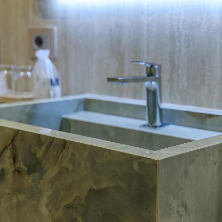 Relax Hotel Villa Gardenia & Villa Oleandra - Panoramic Double or Twin Room with Lake View - 11