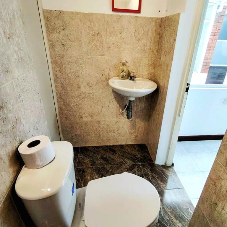 Spacious house near Zona T and Parque de la 93 - Four-Bedroom Vacation Home - 50