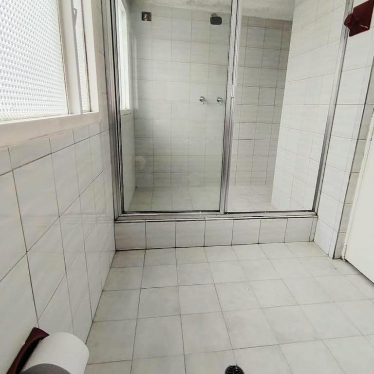 Spacious house near Zona T and Parque de la 93 - Four-Bedroom Vacation Home - 63