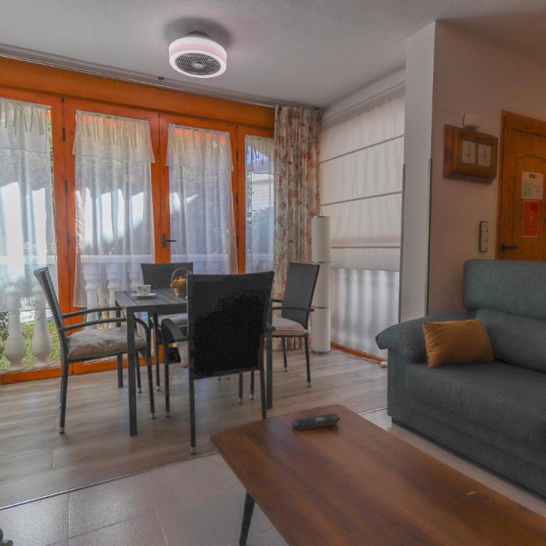 018 - Costa Hispania I - 264 - comfortHOLIDAYS - Three-Bedroom Bungalow - 1