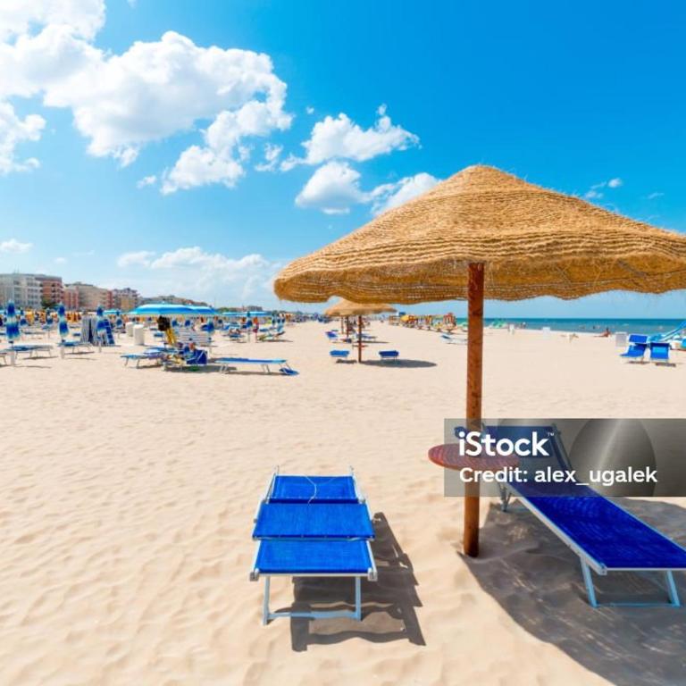 Dimora Giulia Sea View - Three-Bedroom Apartment with Balcony - 43