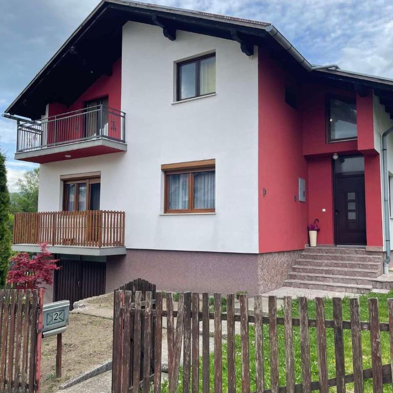 Melina - Three-Bedroom House - 1