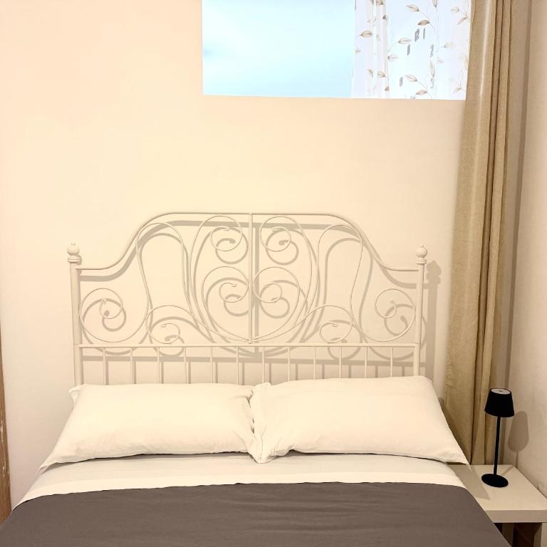All'ombra della Torre - Appartamento con 2 Camere da Letto - 9